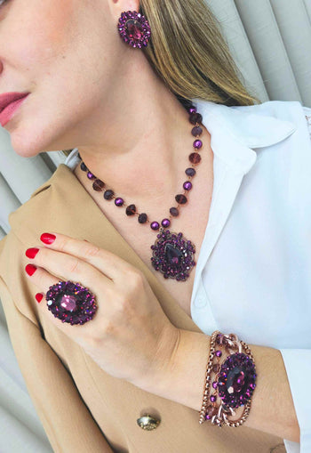 Pulseira Ametista Imperial com pingente oval e pedras ametista