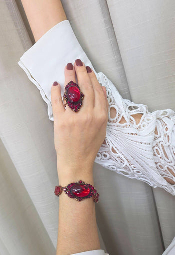 Pulseira Babi de pedras vermelhas banhado no vintage moda festa